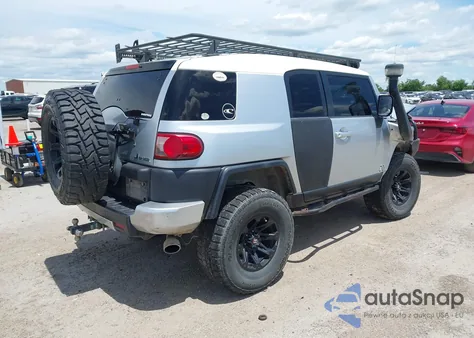 2008 Toyota Fj Cruiser from USA, damaged, VIN JTEBU11F68K021887